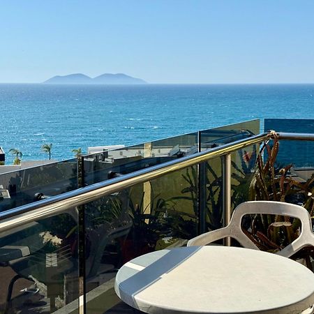 Spectacular Seaview Apartment Vlorë Buitenkant foto