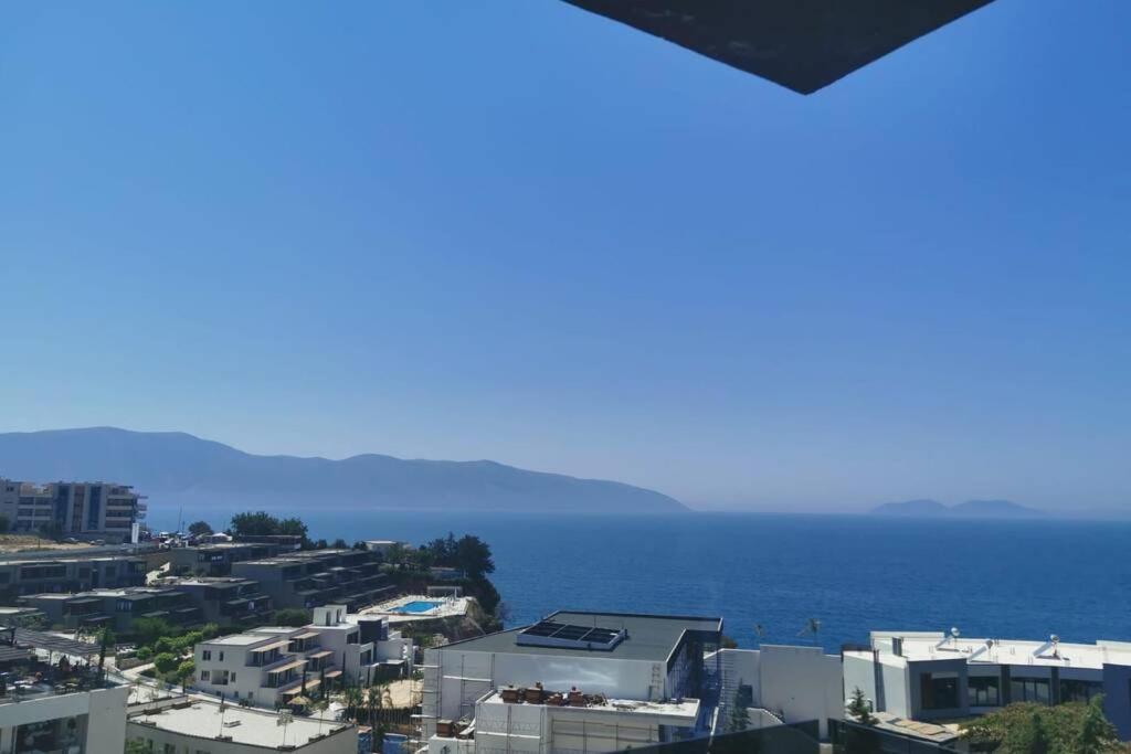 Spectacular Seaview Apartment Vlorë Buitenkant foto