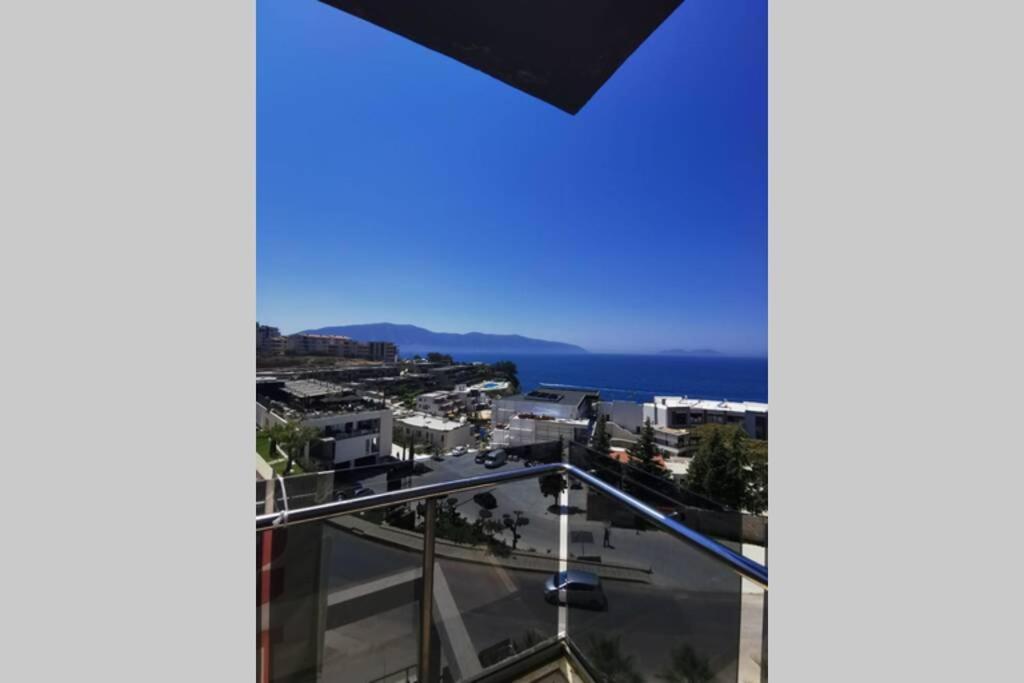 Spectacular Seaview Apartment Vlorë Buitenkant foto