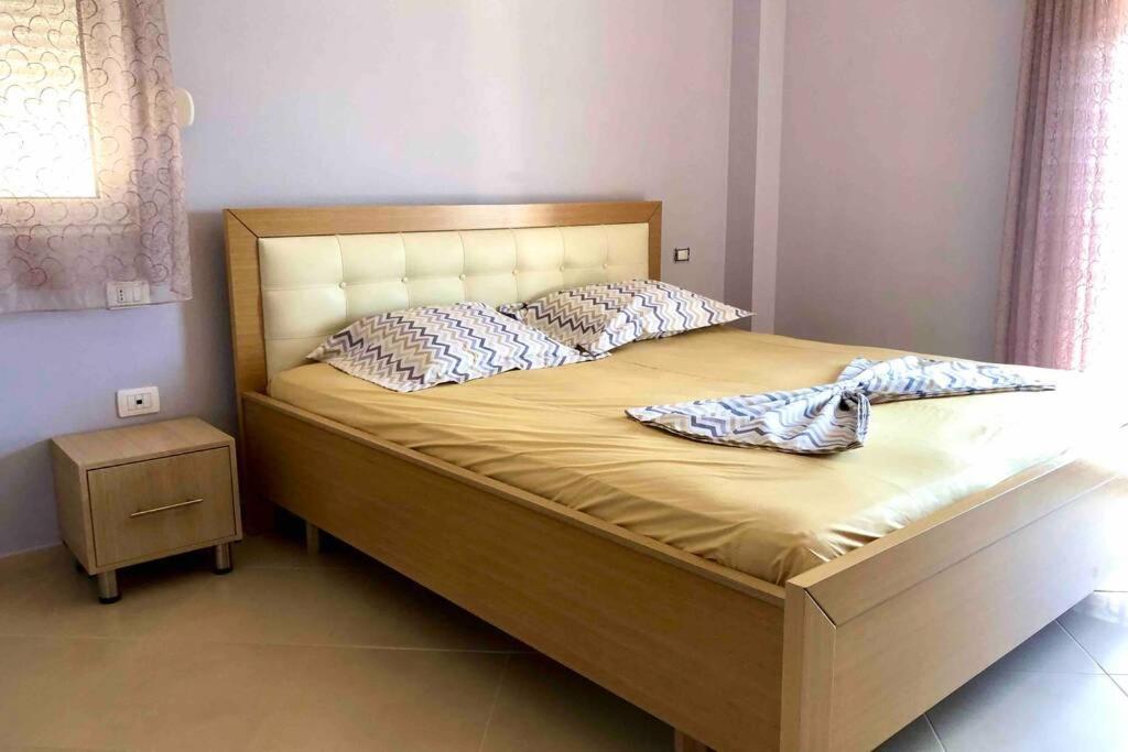 Spectacular Seaview Apartment Vlorë Buitenkant foto